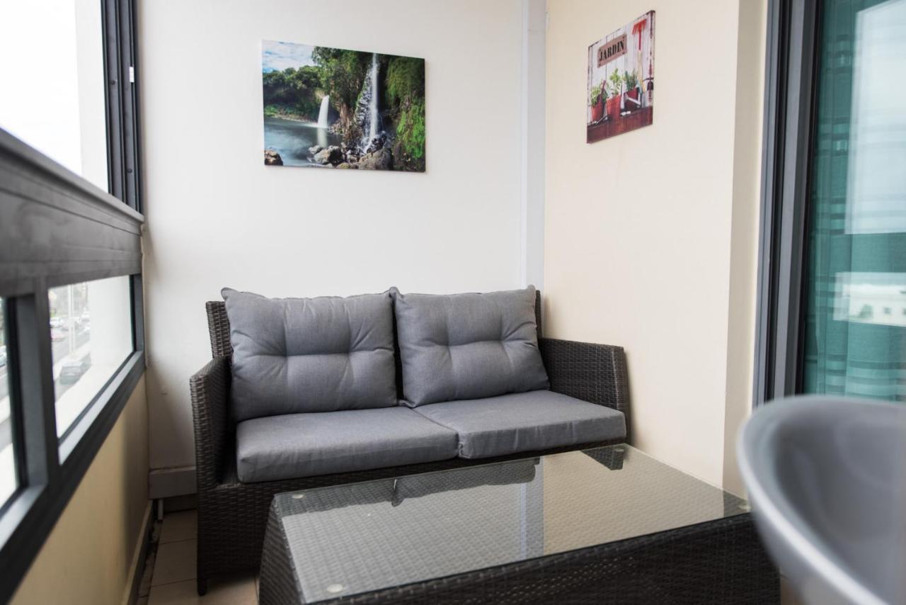Appartement Le Paille En Queue Saint Pierre Exterior foto
